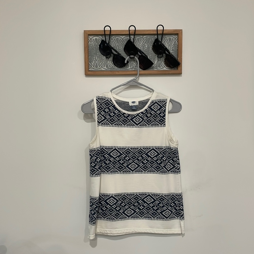 Lady’s XS Old Navy Top